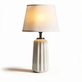 Tafellamp van keramiek met stoffen lampenkap 25 x 25 x 50cm wit